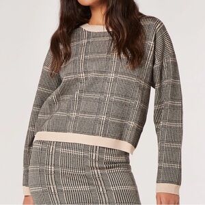 Apricot Check Knitted Sweater